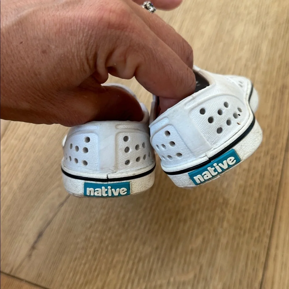 Native Miles sandals White Kids Shoes C4